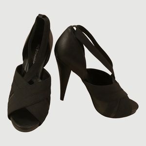 Bcbg  Women’s Black Open toe Leathers and Spandex heels Sz. 9 GUC (flaws)